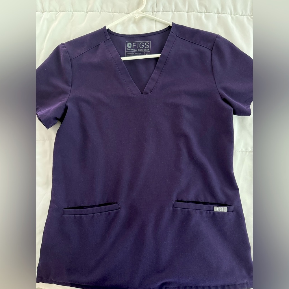 Purple Jam Casma Figs Scrub Top XS